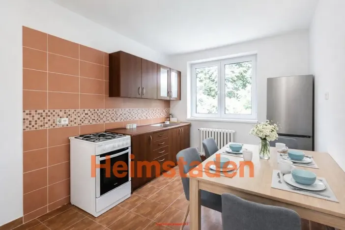 Pronájem bytu 2+1, Karviná - Nové Město, nám. Budovatelů, 53 m2
