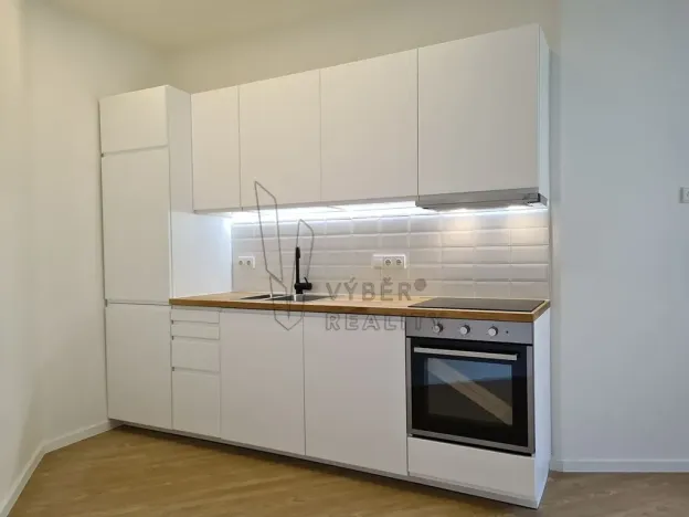 Pronájem bytu 1+kk, Praha - Vršovice, Holandská, 27 m2