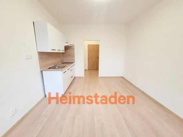 Pronájem bytu 1+kk, Havířov - Město, Vardasova, 22 m2