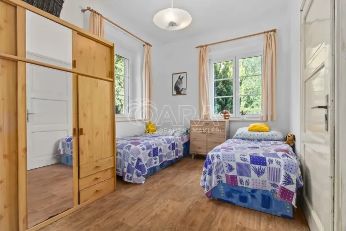 Prodej vícegeneračního domu, Roztoky, Únětická, 244 m2