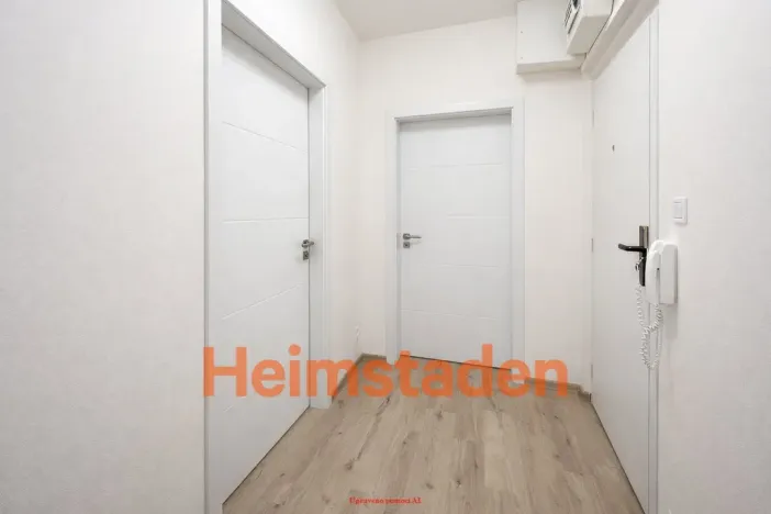 Pronájem bytu 2+kk, Ostrava - Poruba, náměstí Boženy Němcové, 58 m2