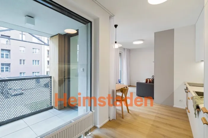 Pronájem bytu 1+kk, Praha - Holešovice, Vrbenského, 34 m2