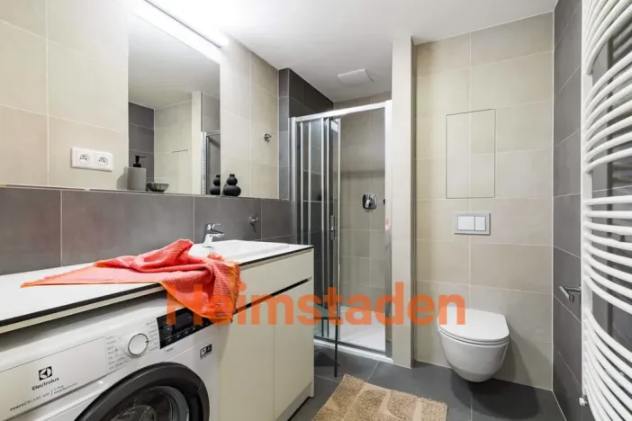 Pronájem bytu 1+kk, Praha - Holešovice, Vrbenského, 34 m2