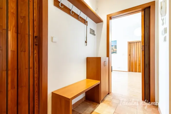 Pronájem bytu 2+kk, Praha - Záběhlice, Kamelova, 54 m2