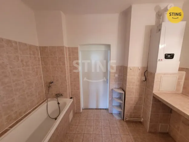 Pronájem bytu 2+kk, Opava, Englišova, 58 m2