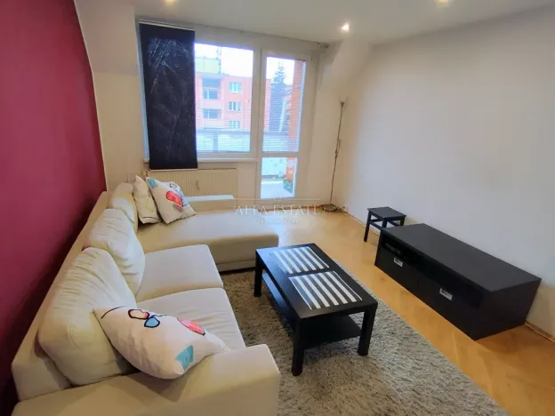 Pronájem bytu 2+1, Karlovy Vary - Bohatice, Kpt. Nálepky, 562 m2