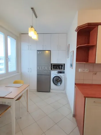 Pronájem bytu 2+1, Karlovy Vary - Bohatice, Kpt. Nálepky, 562 m2