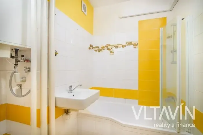 Pronájem bytu 3+kk, Praha - Liboc, U silnice, 62 m2