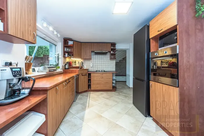 Prodej rodinného domu, Praha, Hájová, 166 m2