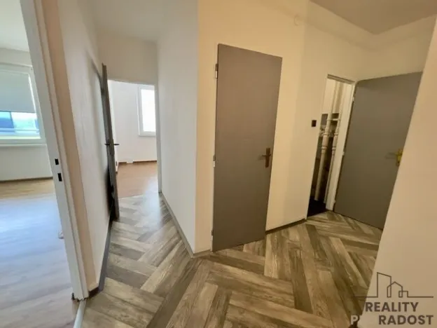 Pronájem bytu 2+1, Hodonín, Velkomoravská, 57 m2