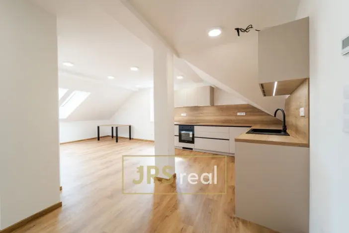 Pronájem bytu 4+kk, Přísnotice, 107 m2