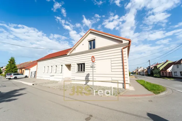 Pronájem bytu 3+kk, Přísnotice, 75 m2