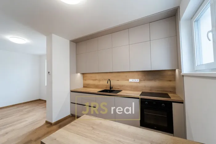 Pronájem bytu 3+kk, Přísnotice, 75 m2