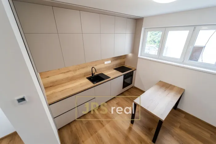 Pronájem bytu 3+kk, Přísnotice, 75 m2