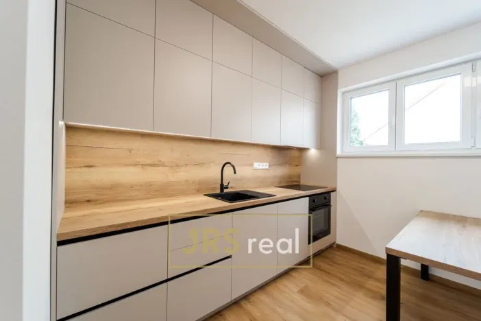 Pronájem bytu 3+kk, Přísnotice, 75 m2