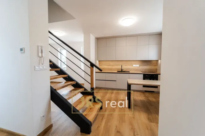 Pronájem bytu 3+kk, Přísnotice, 75 m2