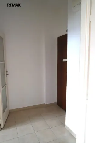 Pronájem bytu 1+kk, Praha - Libeň, Pivovarnická, 26 m2