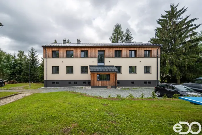Prodej bytu 3+1, Liberk - Uhřínov, 56 m2