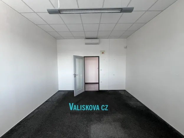 Pronájem kanceláře, Kroměříž, Jožky Silného, 150 m2