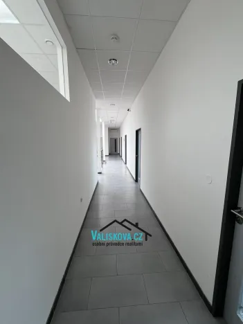 Pronájem kanceláře, Kroměříž, Jožky Silného, 150 m2