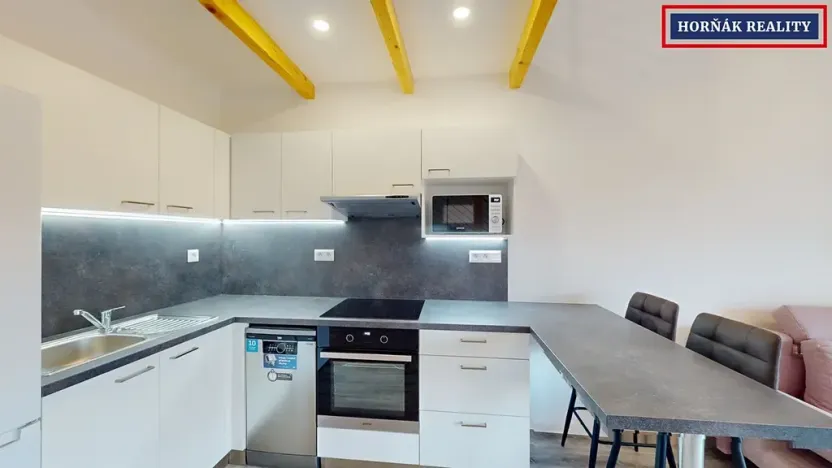 Pronájem bytu 1+kk, Brno, Příjezdová, 46 m2