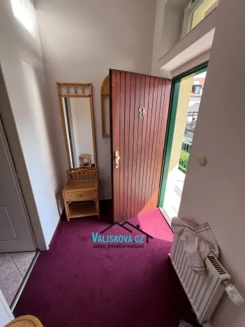 Pronájem bytu 1+kk, Kroměříž, Riegrovo náměstí, 29 m2