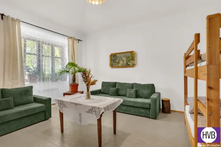 Prodej obchodního prostoru, Žižice - Luníkov, 1900 m2