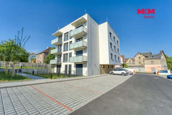 Pronájem bytu 1+kk, Plzeň - Skvrňany, Na Průhonu, 40 m2