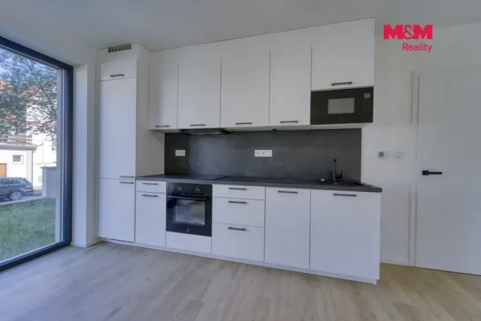 Pronájem bytu 1+kk, Plzeň - Skvrňany, Na Průhonu, 40 m2