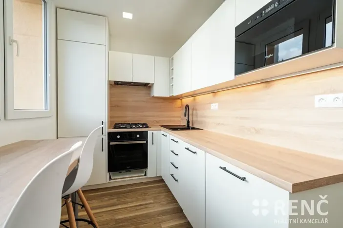 Pronájem bytu 2+1, Brno, Nezvalova, 54 m2