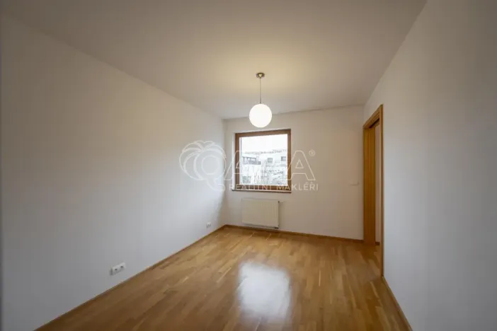 Pronájem bytu 2+kk, Praha - Košíře, Linhartova, 81 m2