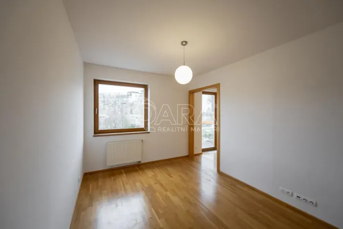 Pronájem bytu 2+kk, Praha - Košíře, Linhartova, 81 m2