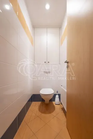 Pronájem bytu 2+kk, Praha - Košíře, Linhartova, 81 m2