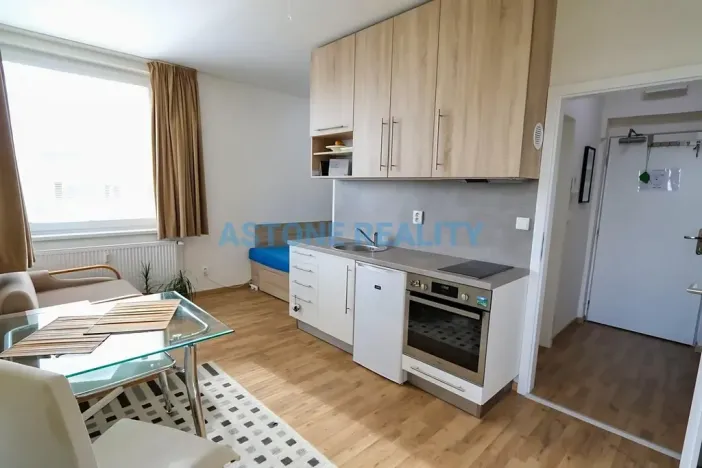 Pronájem bytu 1+kk, Praha - Hostivař, Hornoměcholupská, 30 m2
