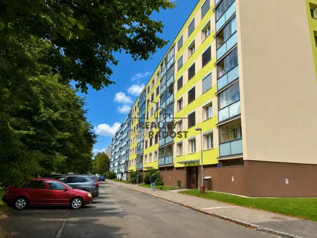 Prodej bytu 3+1, Trutnov, Zvonková, 74 m2