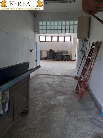 Pronájem skladu, Svatoslav, 420 m2