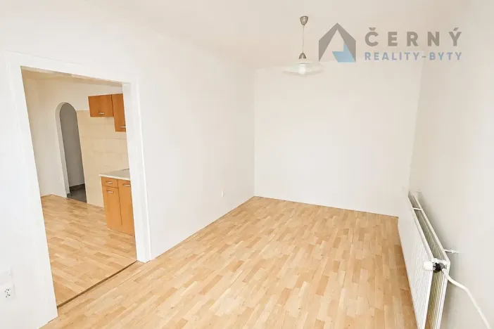 Pronájem bytu 2+kk, Liberec, Dobiášova, 36 m2