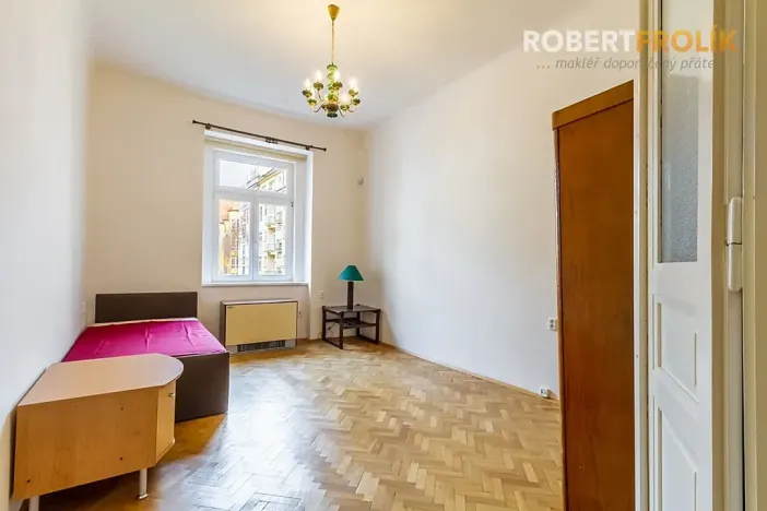 Pronájem bytu 3+1, Praha - Bubeneč, Národní obrany, 140 m2
