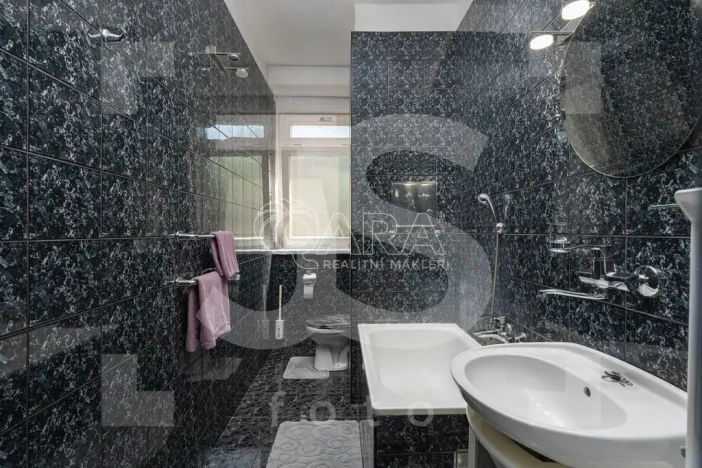 Prodej bytu 2+kk, Praha - Vršovice, Kišiněvská, 56 m2