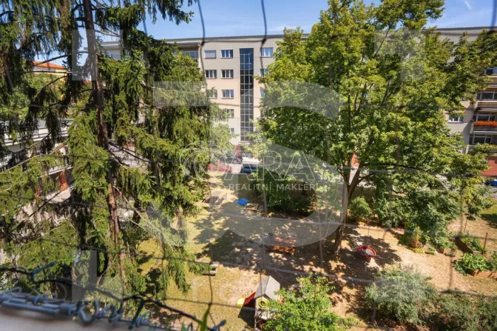 Prodej bytu 2+kk, Praha - Vršovice, Kišiněvská, 56 m2