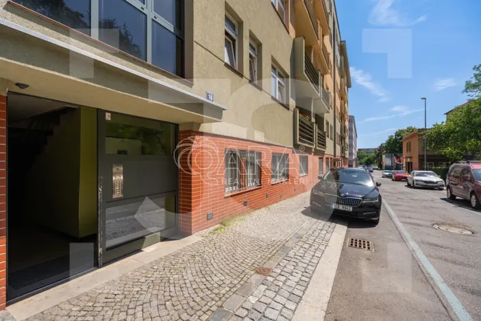 Prodej bytu 2+kk, Praha - Vršovice, Kišiněvská, 56 m2