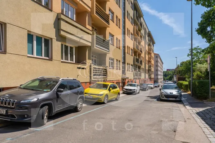 Prodej bytu 2+kk, Praha - Vršovice, Kišiněvská, 56 m2
