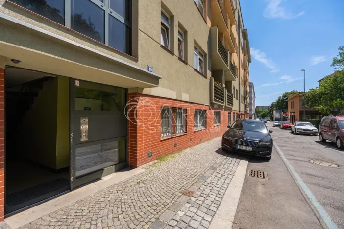 Prodej bytu 2+kk, Praha - Vršovice, Kišiněvská, 56 m2