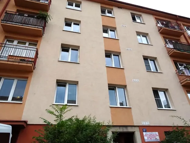 Pronájem bytu 1+1, Praha, Na vrcholu, 35 m2