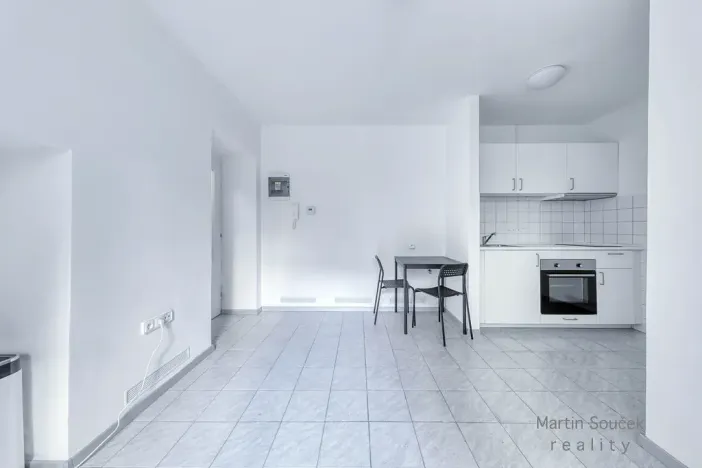 Pronájem bytu 1+kk, Praha - Holešovice, Šimáčkova, 21 m2