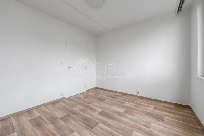 Pronájem bytu 3+kk, Praha - Modřany, Poljanovova, 62 m2