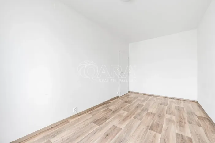 Pronájem bytu 3+kk, Praha - Modřany, Poljanovova, 62 m2