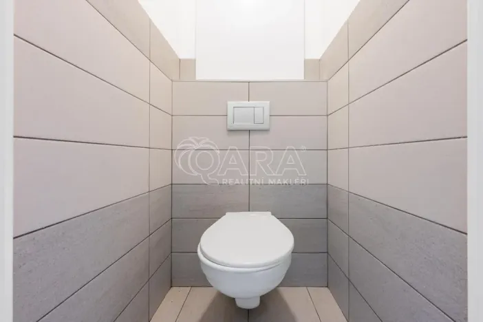 Pronájem bytu 3+kk, Praha - Modřany, Poljanovova, 62 m2