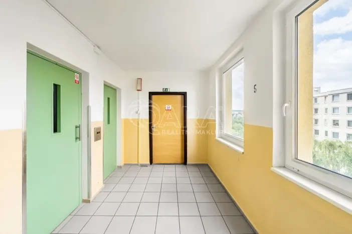 Pronájem bytu 3+kk, Praha - Modřany, Poljanovova, 62 m2