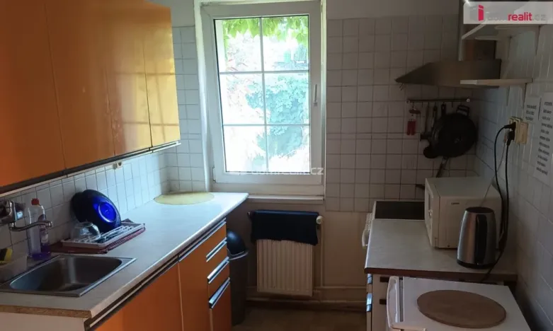 Pronájem atypického bytu, Praha - Hloubětín, Pokorného, 17 m2